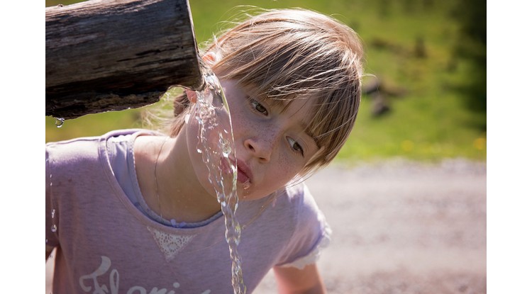 Lancement de la Campagne Eau Bien Public Mondial