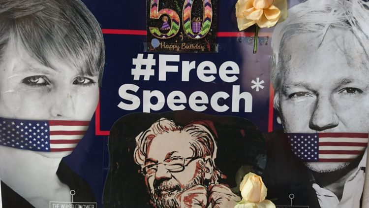 Sofortige Freilassung für Julian Assange zum 50. Geburtstag fordern wir aus Berlin nach London!