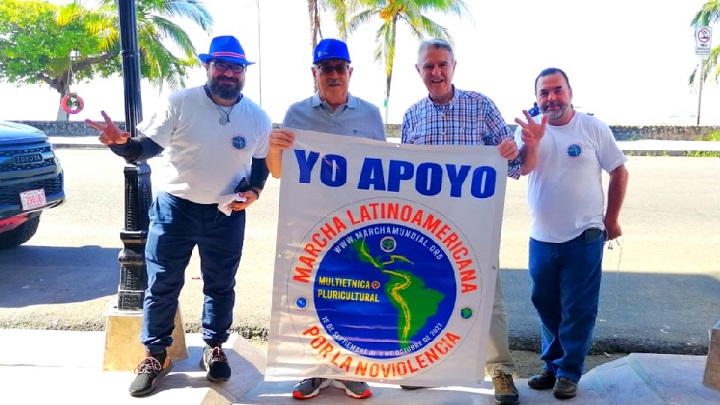 Rafael de la Rubia en la Marcha Latinoamericana