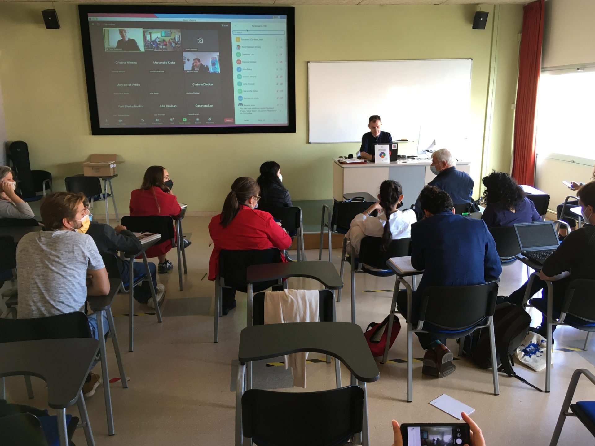 Workshop zu gewaltfreiem Journalismus auf dem Internationalen Friedenskongress