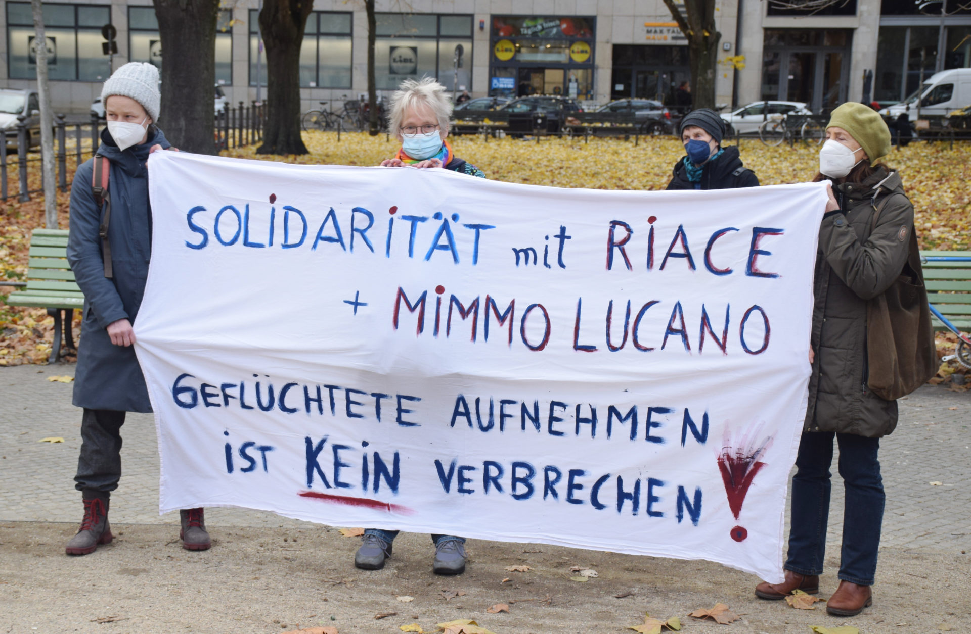 Umarmen wir Riace und Mimmo Lucano